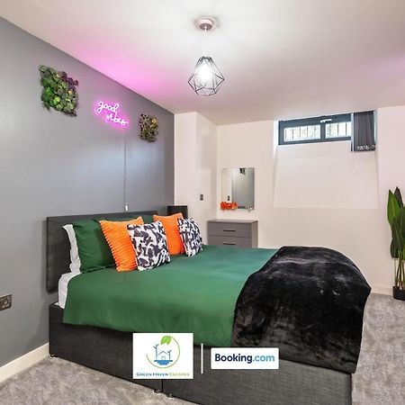 Spacious 1 Bedroom Apartment With 4K Cinema Experience By Green Haven Escapes In Bradford 布雷得佛 外观 照片